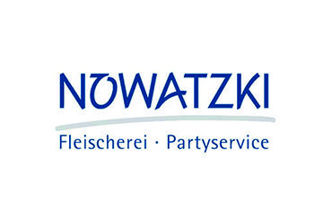 Logo der Fleischerei Nowatzki mit dem Schriftzug „Fleischerei · Partyservice“ in Blau und Grün.